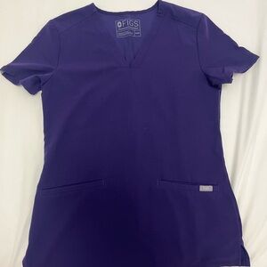 Figs scrub top